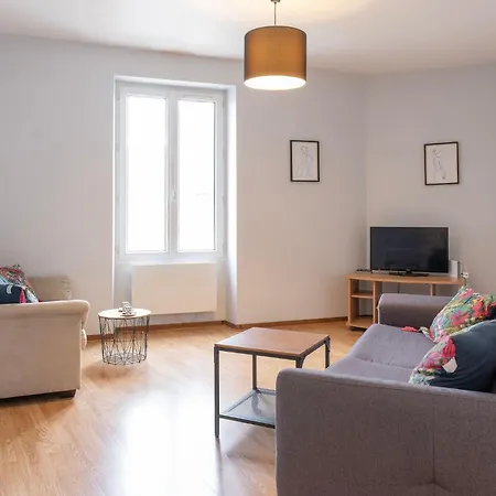 Grand ? 35m² ? Centre ? 4pers/2lits ? Cuisine ? Wifi