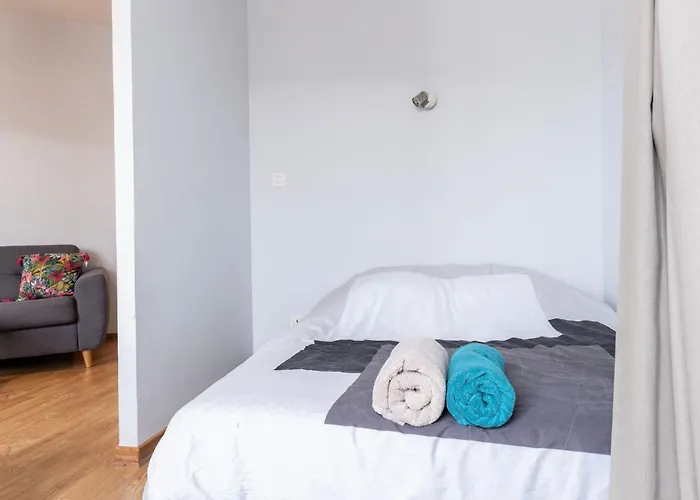 Apartman Grand ? 35m² ? Centre ? 4pers/2lits ? Cuisine ? Wifi Candé